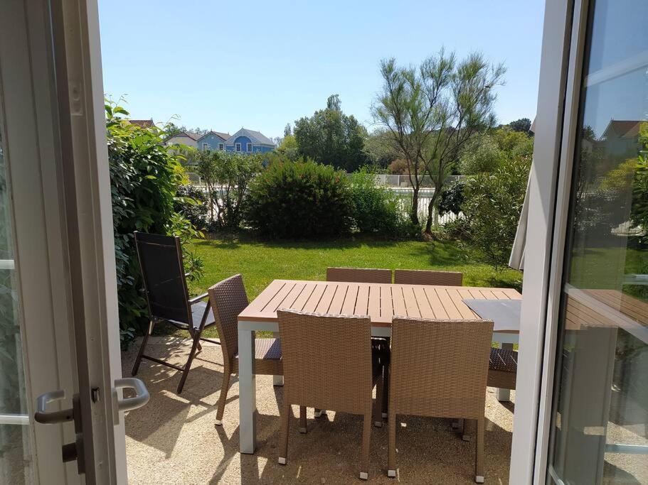 Charmante Maison De Vacances Avec Acces Piscine Talmont-Saint-Hilaire ภายนอก รูปภาพ