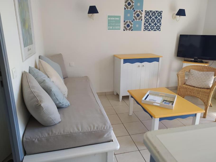 Charmante Maison De Vacances Avec Acces Piscine Talmont-Saint-Hilaire ภายนอก รูปภาพ